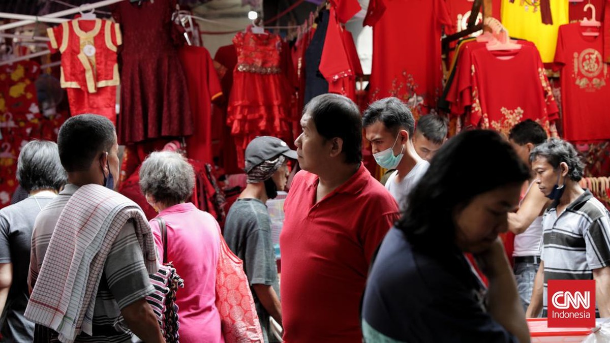 FOTO: Geliat Pasar Pancoran Glodok Jelang Perayaan Imlek