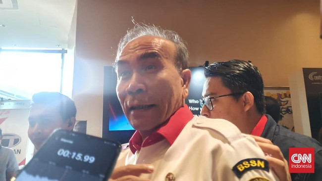 Kepala BSSN Hinsa Siburian mengaku belum melakukan penangkapan terhadap peretas PDN karena masih menunggu hasil forensik.