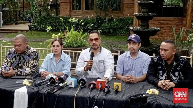 Adik membantah Ferry Irawan tidak berpenghasilan hingga tidak menafkahi Venna Melinda tiga bulan. Ia mengatakan Ferry bukan parasit.