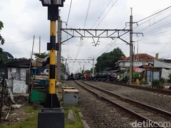 Ini Lokasi 2 Polisi Tertabrak Saat Ngobrol di Pinggir Rel KRL Bogor