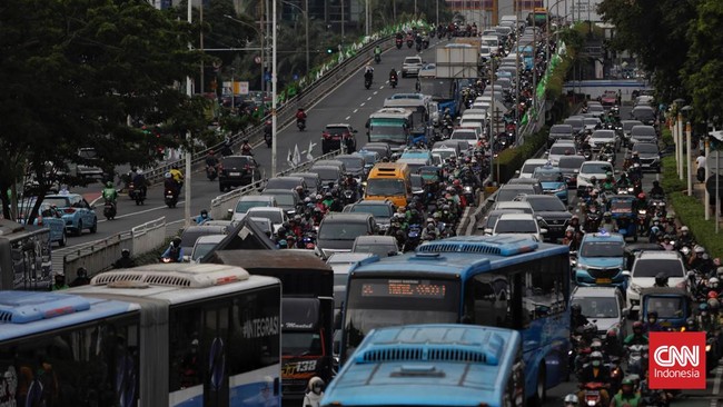 Jalan berbayar ERP di Ibu Kota Jakarta akan dilakukan secara bertahap menyasar pengguna mobil dan motor.