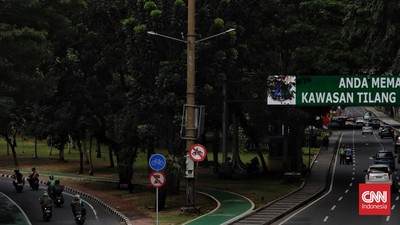 img-title FOTO: Wacana Jalan Berbayar ERP Jakarta Jerat Sepeda Motor