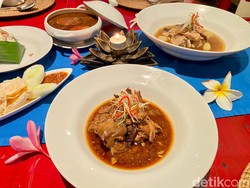 Dapur Babah Punya Semur Lidah dan Ayam Hong yang Lezatnya Juara