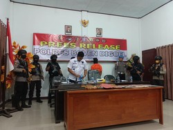 2 Pria Bawa 4 Senpi di Papua Selatan Disinyalir Sindikat KKB Yahukimo