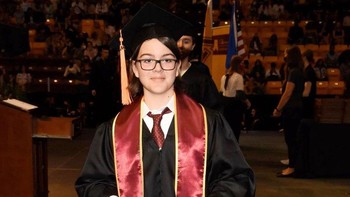Kisah Anak Ajaib, Elliott Tanner Jadi Sarjana Fisika di Usia 13 Tahun