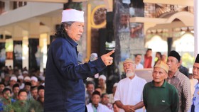 Dokter Pribadi: Cak Nun Masih Harus Rawat Jalan di Rumah