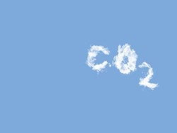 CO2 Adalah: Sifat, Manfaat, dan Bahaya Karbon Dioksida