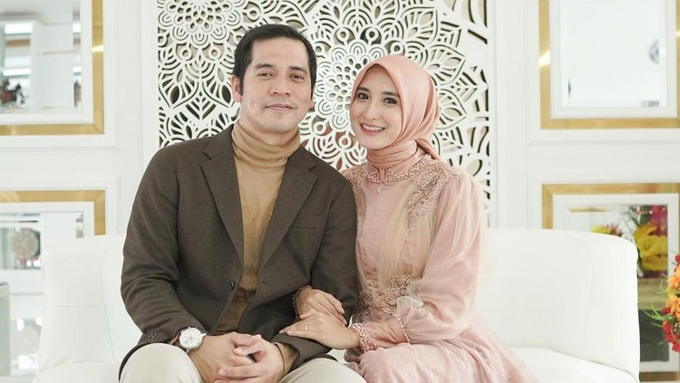Istri Ricky Perdana Hamil