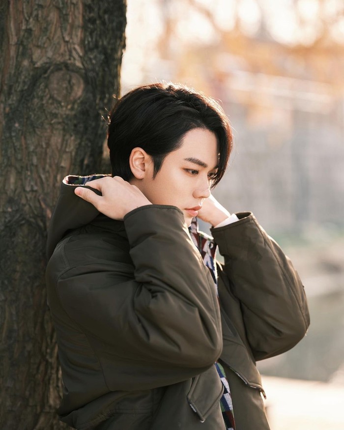 Mengawali karir bernyanyinya, Lin pernah menjadi member trainee di sebuah agensi musik di Shanghai. Setelahnya, dia mengikuti reality survival show bertajuk Idol Producer di tahun 2018 dan menempati posisi ke-5./ Foto: Instagram.com/888mob