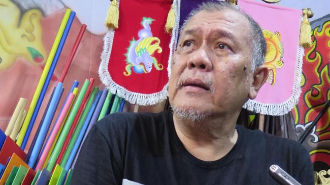 Pendiri Teater Koma Nano Riantiarno akan dimakamkan besok, Sabtu (21/1) di Bogor, setelah meninggal dunia pada Jumat (20/1) pagi. 