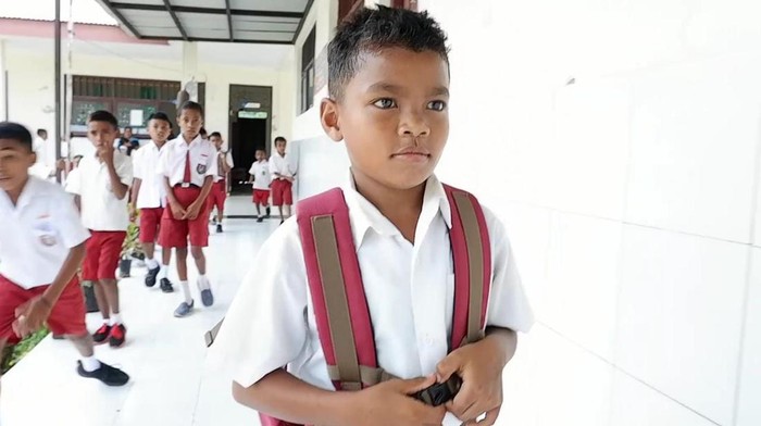 img-title Nono Bocah 7 Tahun Juara Matematika Dunia Tolak Pemberian Laptop dan Mobil, Ternyata Alasannya Bikin Haru!