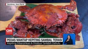 VIDEO: Pedas Mantap Kepiting Sambal Terasi dan Sambal Bejek