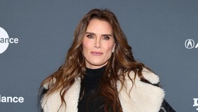 Brooke Shields Ungkap Pernah Jadi Korban Perkosaan di Hollywood