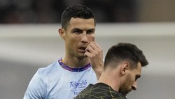Ronaldo Beri Dukungan ke Messi yang Berduka