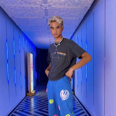 Devano Danendra Dituding Pindah Agama gegara Foto Ini