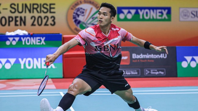 Tunggal putra Indonesia Jonatan Christie berhasil keluar sebagai juara Hong Kong Open 2023 usai mengalahkan wakil Jepang Kenta Nishimoto secara dramatis.