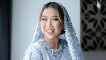 img-title Jalani Prosesi Siraman dan Sungkeman, Kiky Saputri Tak Kuasa Menahan Tangis