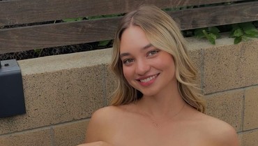img-title 7 Potret Tina Bleszynski, Keponakan Tamara Bleszynski Debut Jadi Artis Hollywood