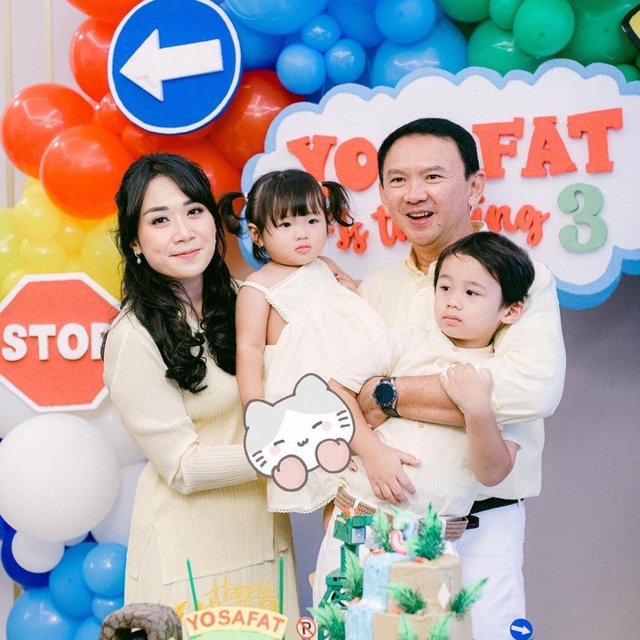 <p>Putra Basuki Tjahaja Purnama alias Ahok baru saja berulang tahun. Anak dari pernikahannya dengan Puput Nastiti Devi itu sudah berusia 3 tahun. (Foto: Instagram @btpnd @petitebymono)</p>