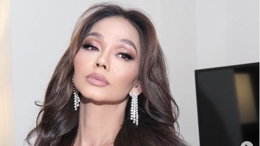 img-title Dipolisikan, Bunda Corla Ungkap Hal Mengejutkan soal Farhat Abbas