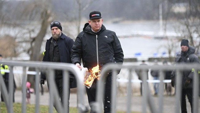 Pihak berwenang Swedia kembali mengizinkan aksi pembakaran Al Quran dilakukan di negara tersebut.