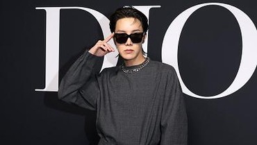 img-title Segera Wamil, J-Hope BTS Siap Rilis Single Solo Awal Maret