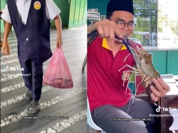 Kocak! Murid Ini Beri Udang Galah Hidup untuk Gurunya