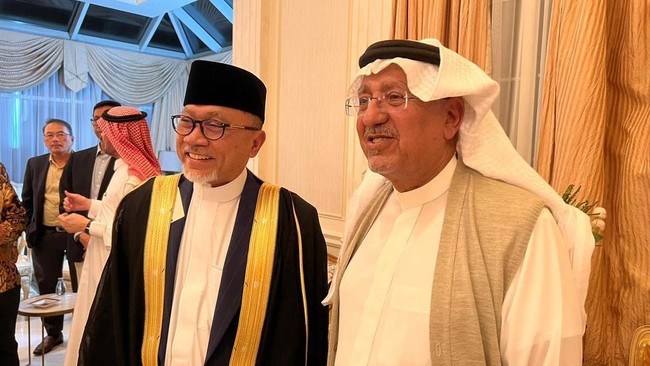 Menteri Perdagangan Zulkifli Hasan meminta pelaku usaha untuk bisa meningkatkan hubungan bisnis dengan Arab Saudi.