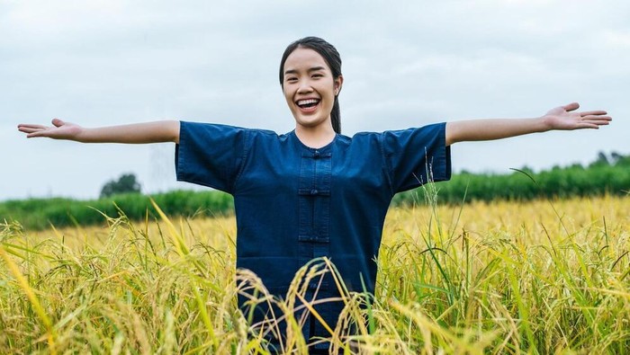 img-title Tersenyum Dapat Meningkatkan Kebahagiaanmu dan Orang Sekitar, Lho! Ini Penjelasannya