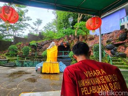 Sunyi di Vihara Dewi Kwan Im Sukabumi