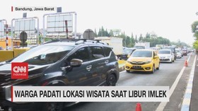 VIDEO: Warga Padati Lokasi Wisata Saat Libur Imlek