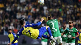 FOTO: Debut Ronaldo, Jadi Kapten dan Sukses 'Menipu'