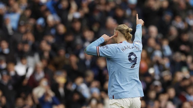 Haaland Ngotot Cabut dari Man City, Real Madrid Siap Tampung Real Madrid dikabarkan siap menampung Erling Haaland setelah bomber asal Norwegia itu telah meminta untuk dijual dari Manchester City.