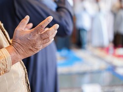 Bacaan Doa Setelah Sholat Tarawih: Arab, Latin dan Artinya