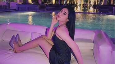 img-title 7 Potret Aspri Hotman Paris Jadi Korban Penganiayaan karena Foto Kelamin
