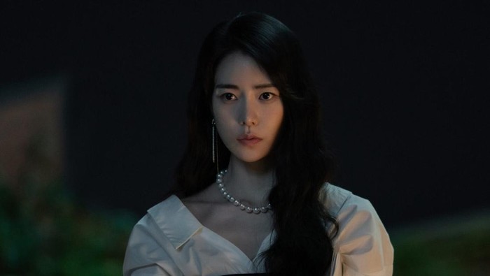 Selain Park Yeon Jin di The Glory, 5 Karakter Perundung di Drakor Populer Ini Sukses Bikin Penonton Emosi!