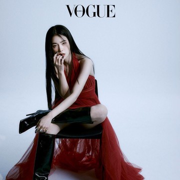 Tampil Fierce, Simak Gaya Aktris Cantik Lim Ji Yeon di Pemotretan Bersama Vogue Korea