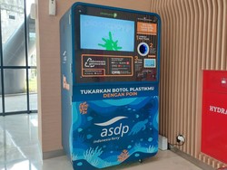 ASDP Kurangi Sampah Plastik di Laut Pakai Reverse Vending Machine