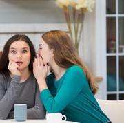 Dijuluki 'Vampir Energi', 6 Tipe Orang Ini Bisa Bikin Kamu Lelah Secara Emosional, Duh!