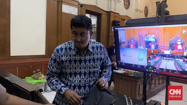 Di sidang Kanjuruhan, ahli forensik Nabil Bahasuan menyatakan gas air mata tak bisa dideteksi pada korban meninggal dunia.