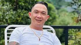 img-title Viral, Jhon LBF Bantah Isu PHK Karyawan Sesuka Hati