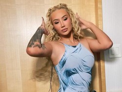 Cerita Iggy Azalea Konsernya di Arab Dihentikan karena Insiden Celana Sobek
