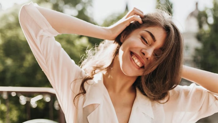 Menurut Penelitian, Orang yang Murah Senyum akan Merasakan 4 Manfaat Ini! Apa Saja?
