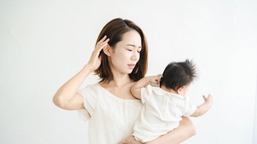 PENYEBAB INSOMNIA SETELAH MELAHIRKAN