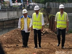 2 Kali dalam Sebulan Jokowi Pantau Langsung Proyek Kali Ciliwung