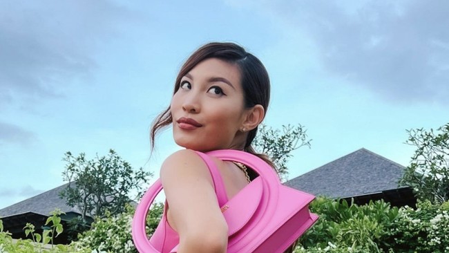 Patricia Gouw Jadi Korban Kasus Indosurya: Hukum di Indonesia Bobrok Model Patricia Gouw tak bisa menutupi kekecewaan dirinya mengikuti kasus dugaan penipuan dan penggelapan dana Koperasi Simpan Pinjam (KSP) Indosurya.