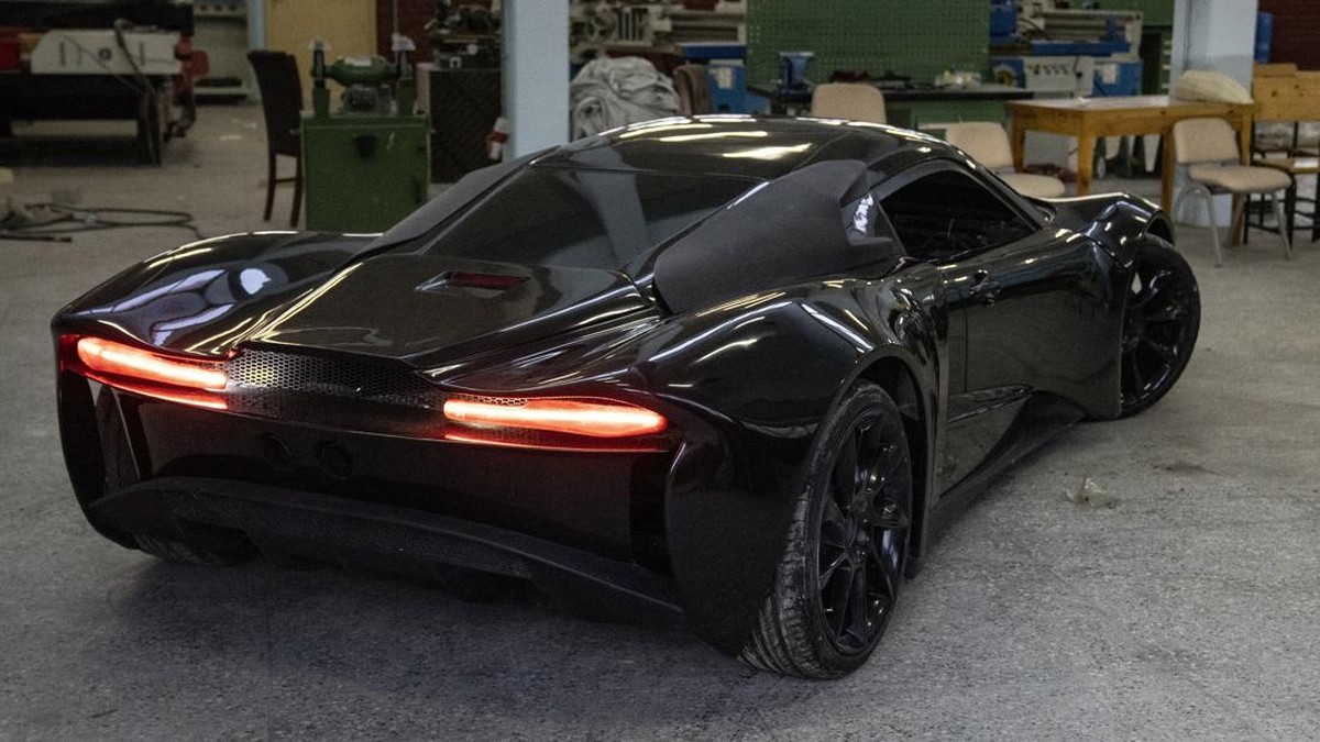 FOTO: Supercar Mada 9 Jadi Duta buat Afghanistan