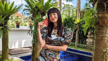 img-title Rayakan Imlek, Penampilan Baru Raline Shah Disebut Mirip Lisa BLACKPINK