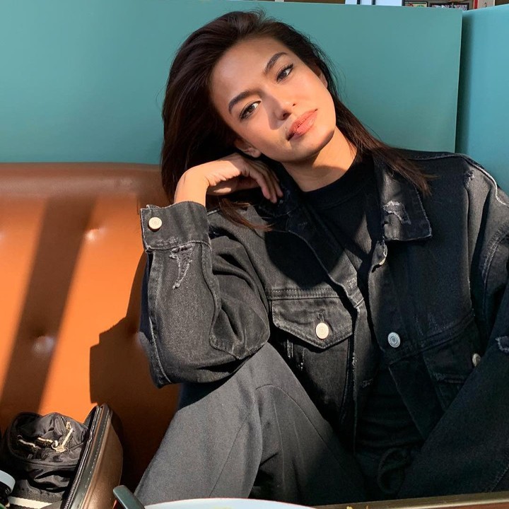 <p>Kecantikan Samantha tak kalah dari Karraminah, Bunda. Kecantikannya kerap dipuji setiap kali mengunggah potret di media sosial. (Foto: Instagram @samrichelle)</p>