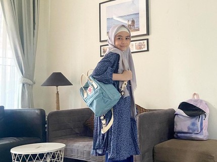 7 Potret Sienna Beranjak Remaja, Wajah Mirip Marshanda & Gayanya Seperti Bunda Ines